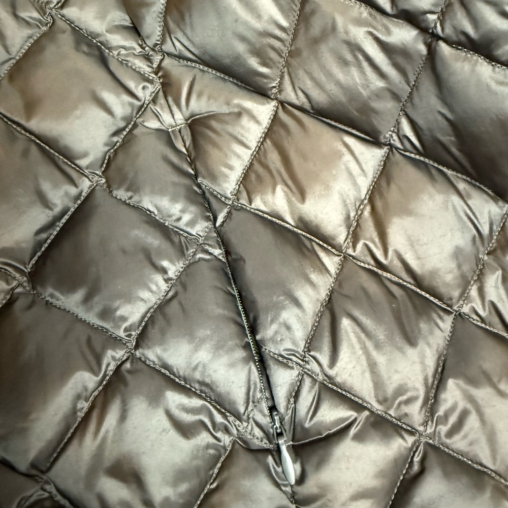 Uniqlo Ultralight packable down jacket liner XS - Picture 5 of 8